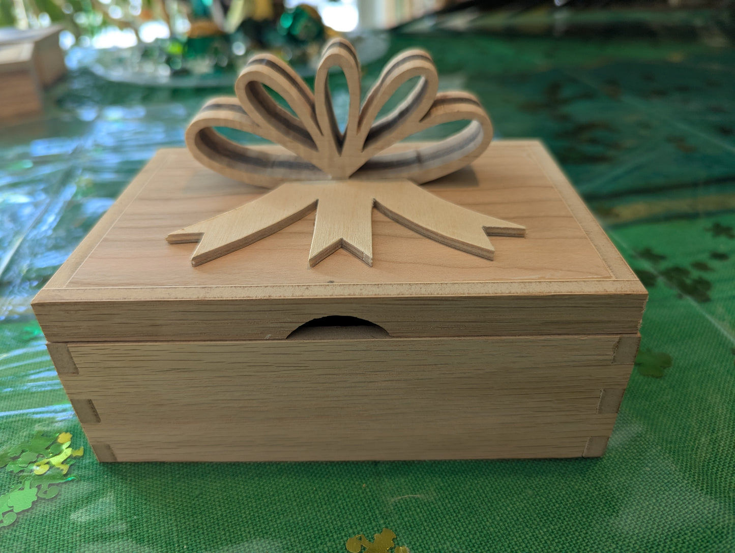 Hinged Box With Ribbon