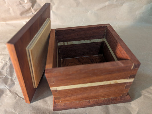 Keepsake Box With Laminated Stripe
